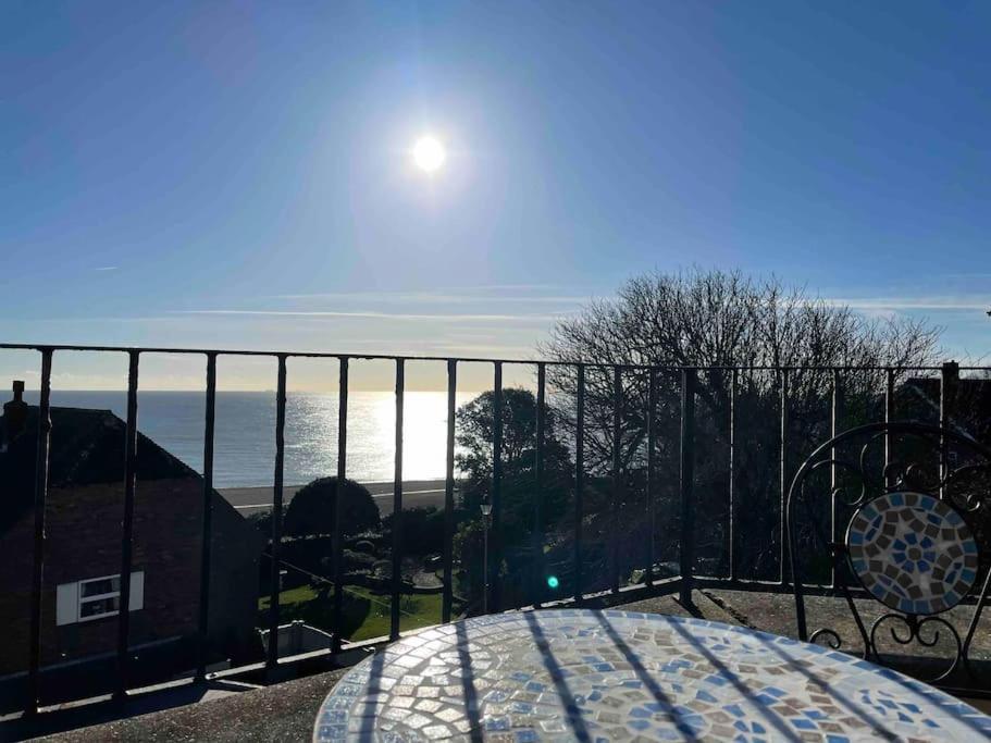 The Turret- The Best View In Folkestone Exterior photo